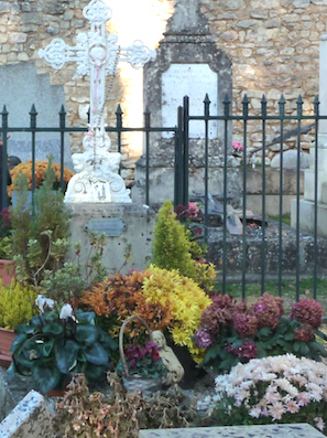 Tombe de Josefa au cimetière de Poitiers- Toujours visitée et fleurie...